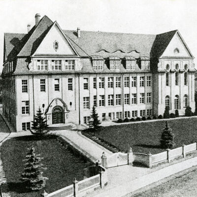 1916 Lyzeum, Au&szlig;enansicht